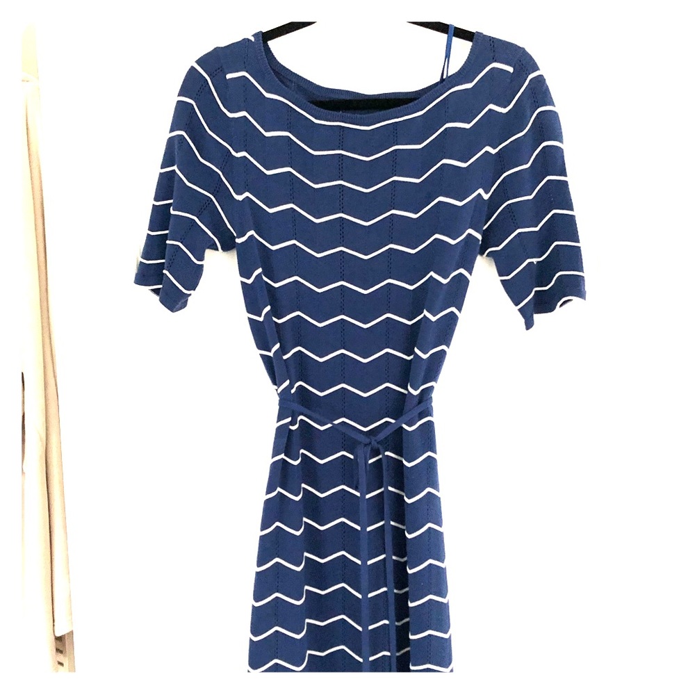 Trina Turk knee length lightweight sweater dress